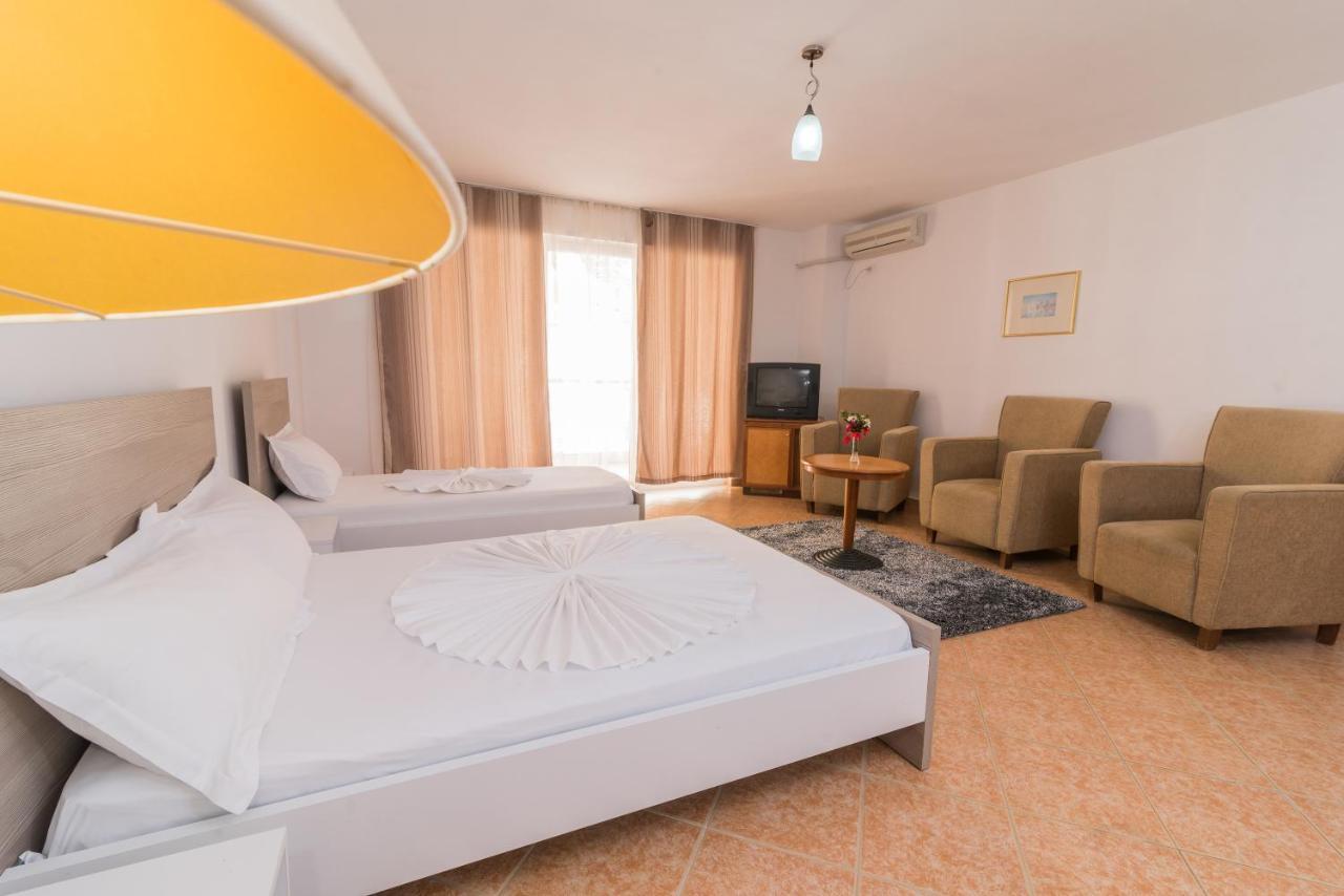 Rafaelo Resort Shëngjin Extérieur photo